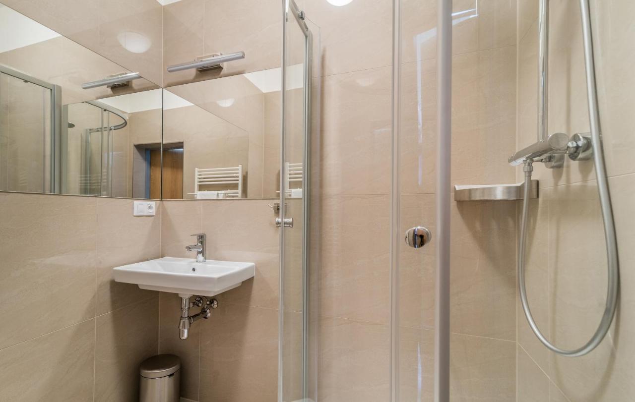 Modern Fully Equipped Studio With Parking Zavadilka 2620 تشيسكي بوديوفيتسه المظهر الخارجي الصورة